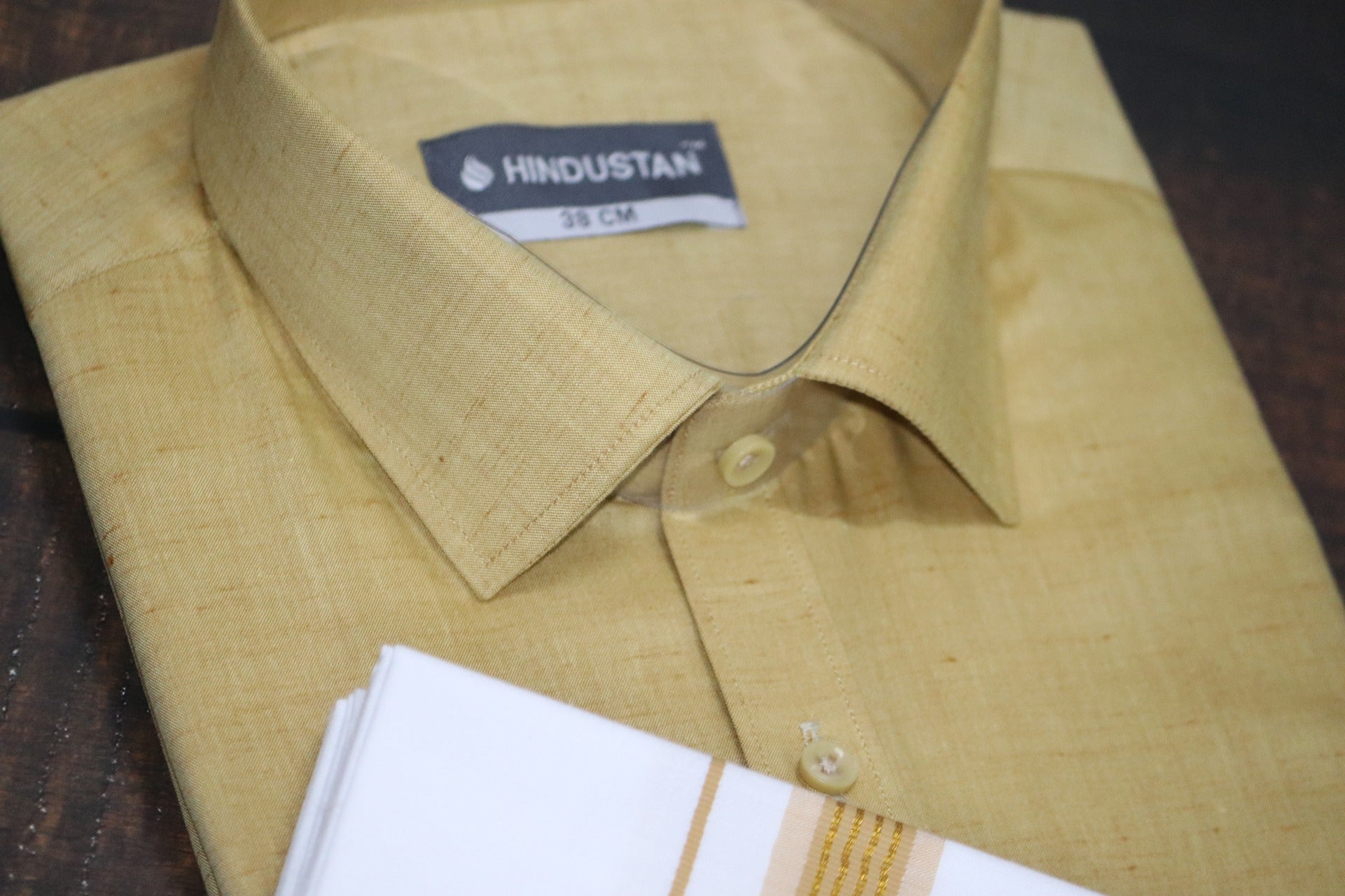 Exclusive Floral Textured Butter Cream Shirt - The Belanger